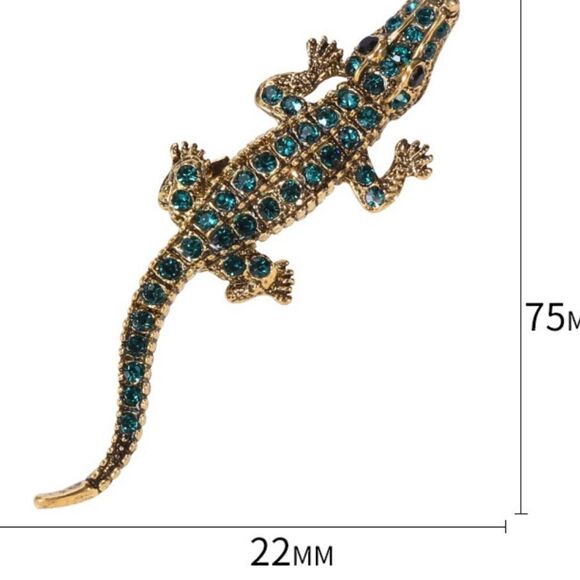 🐊 Betsey Johnson sparkling crystal alligator brooch 🐊 - Picture 2 of 2